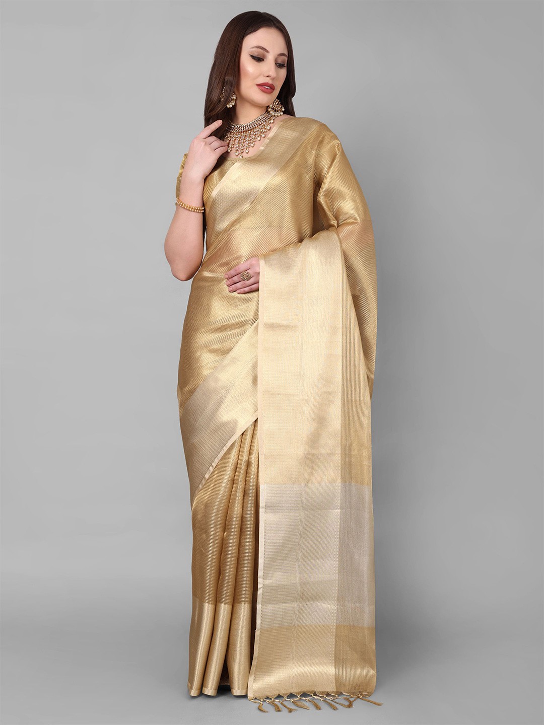

Vastrang Saree With Blouse Piece, Gold