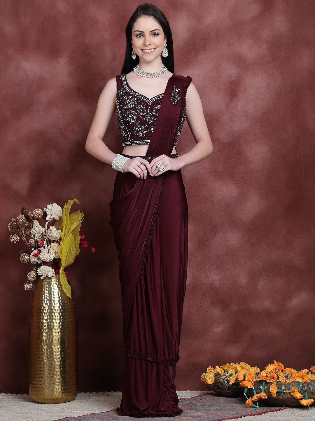 

Grancy Sequinned Ready to Wear Saree, Burgundy