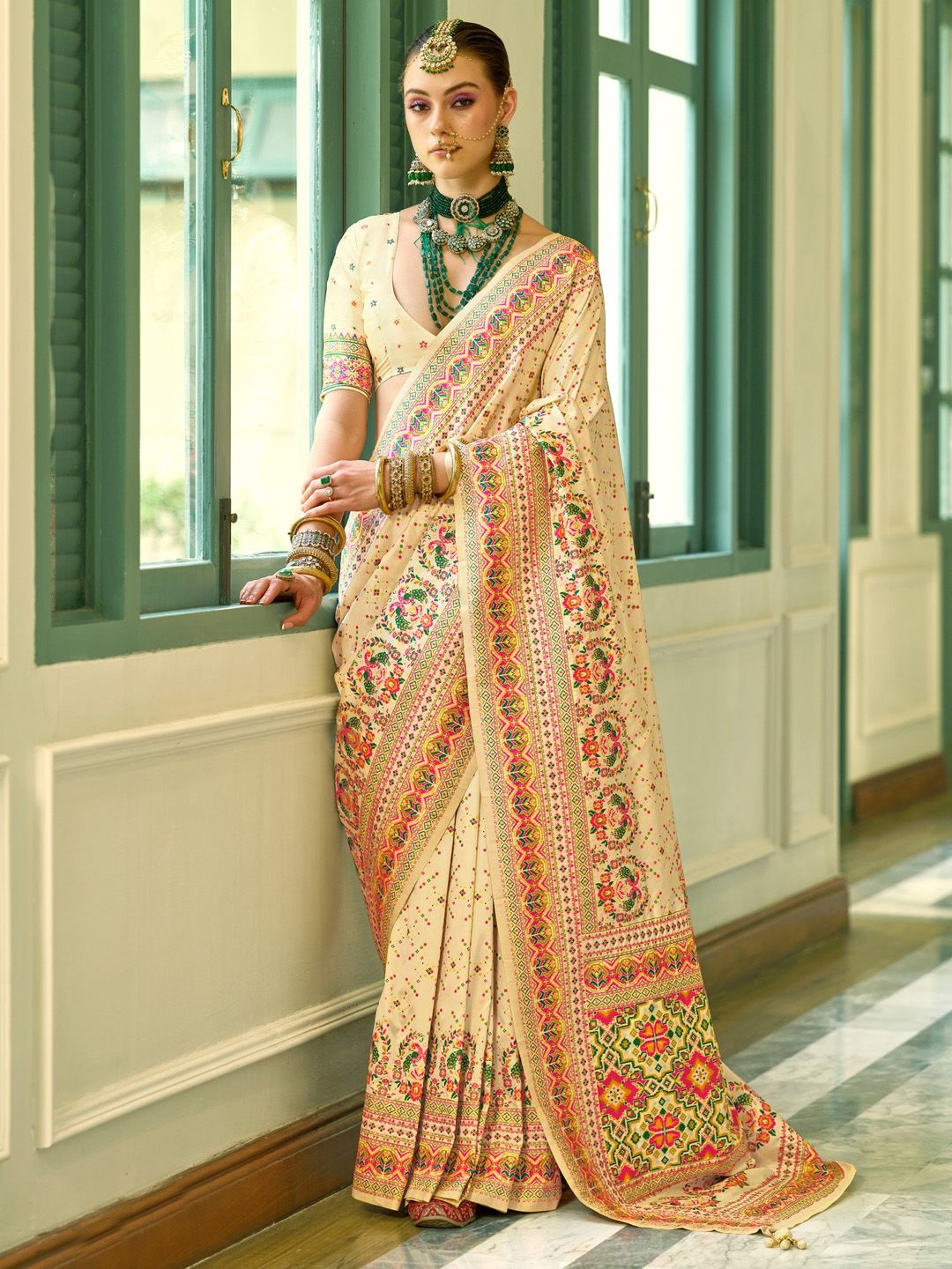

Anouk Floral Designer Banarasi Saree, Cream