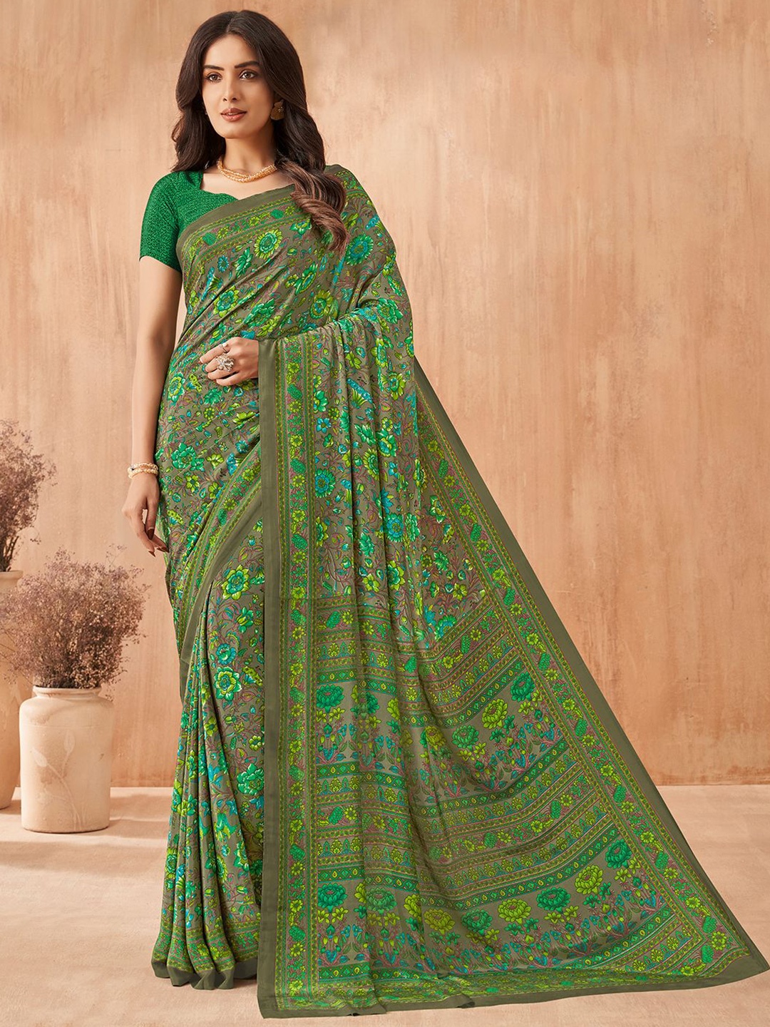 

Mitera Floral Saree, Green