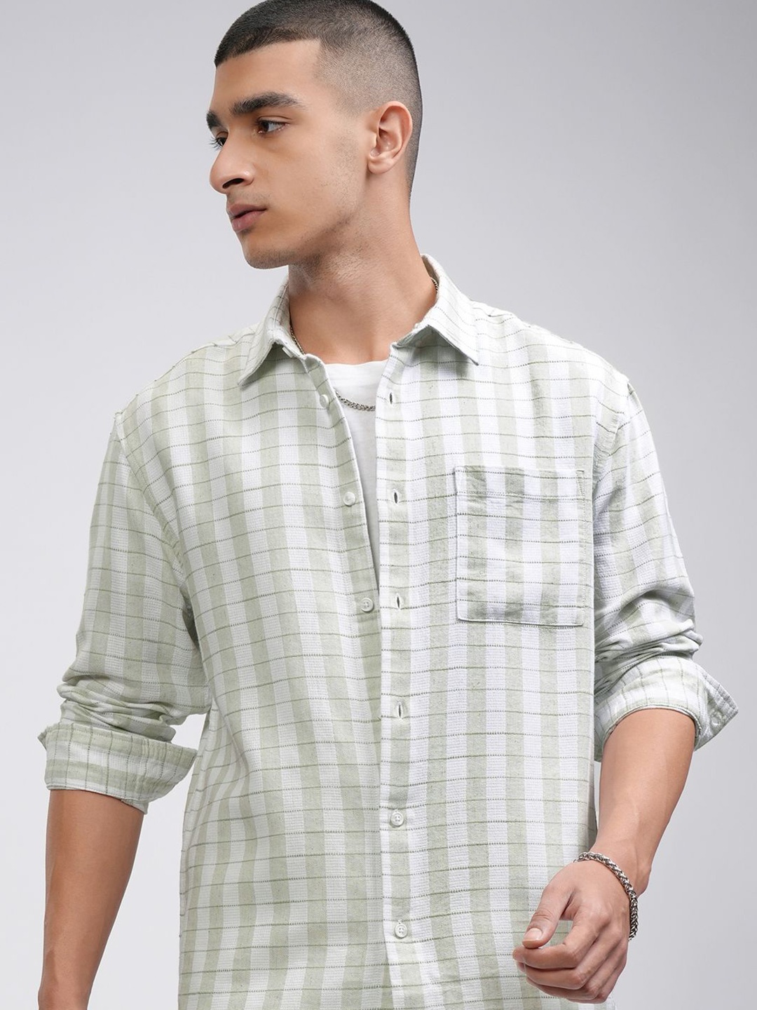 

HIGHLANDER Men Spread Collar Gingham Checked Cotton Casual Shirt, White