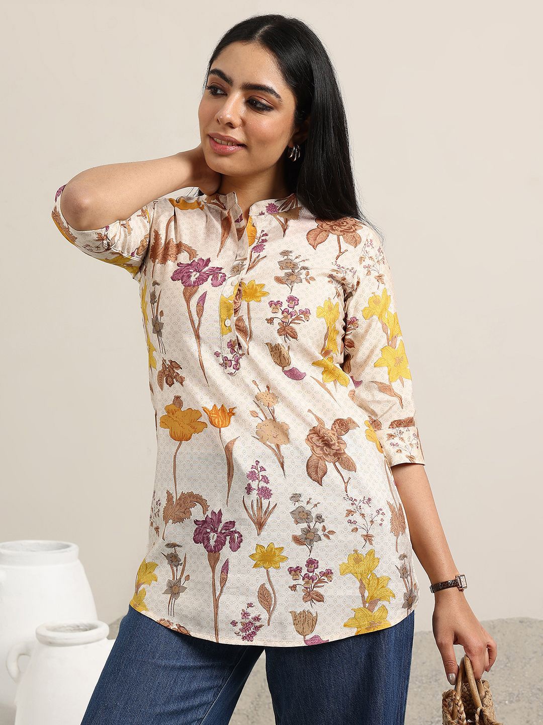 

Libas Floral Printed Mandarin Collar Neck Printed Tunic, Beige