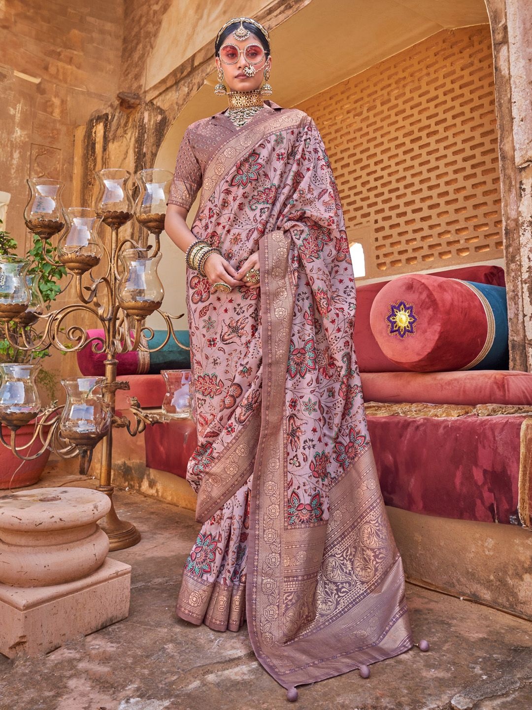 

Anouk Floral Printed Zari Sungudi Saree, Mauve