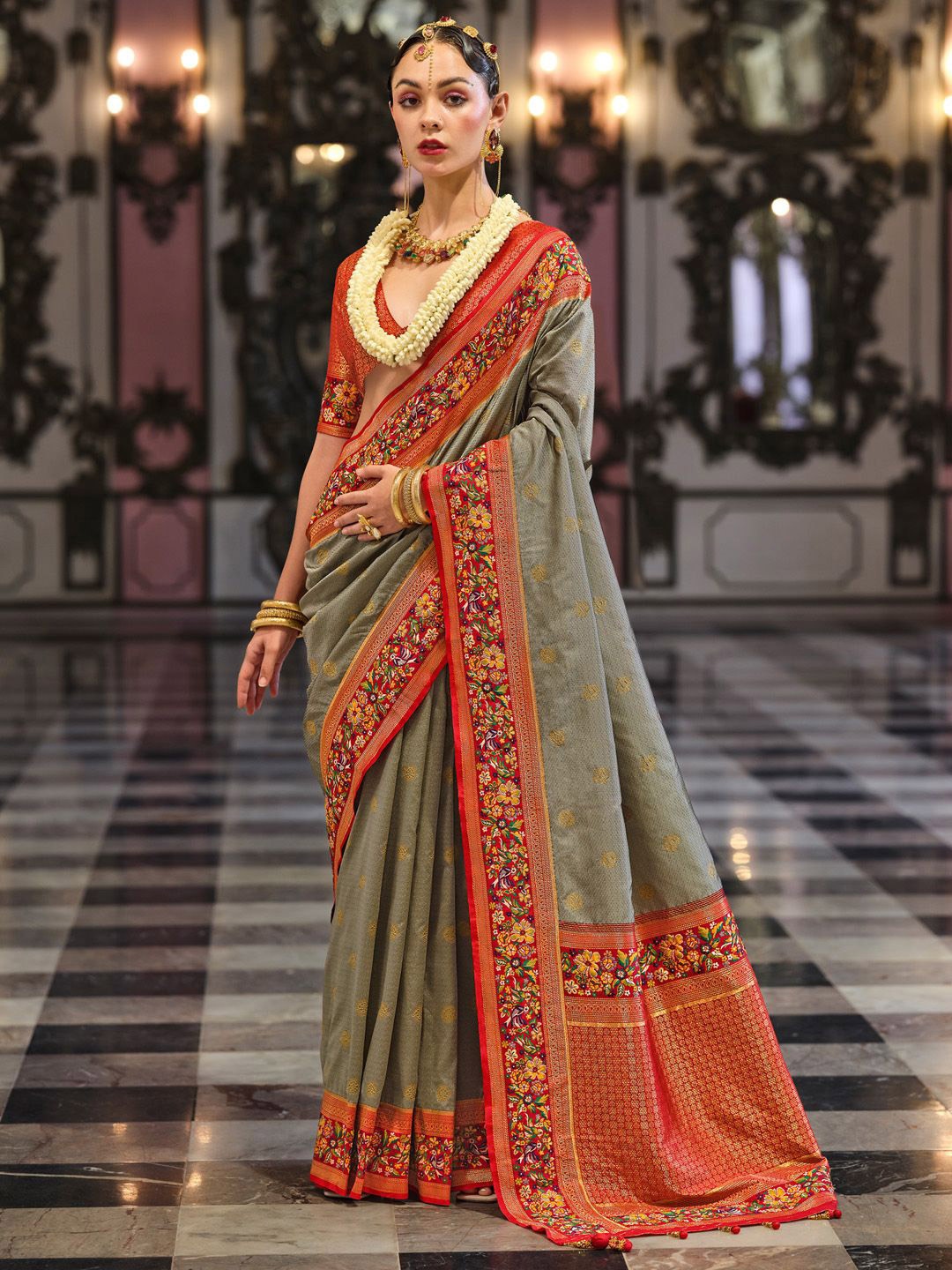 

Anouk Floral Woven Design Banarasi Saree, Grey