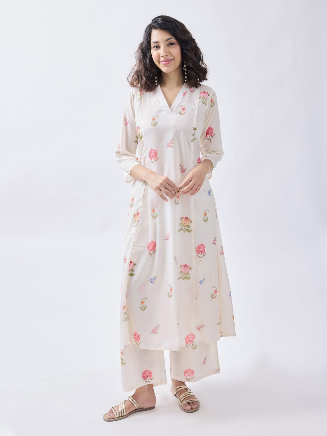 

BAESD Floral Printed V-Neck A-line Kurta With Palazzos, White