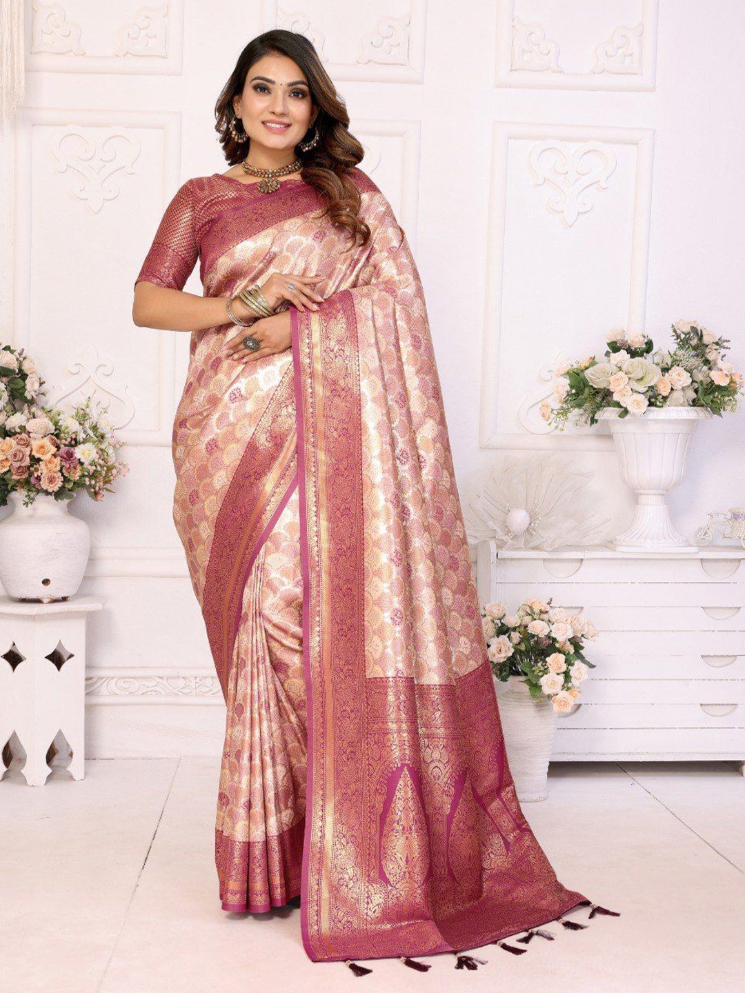 

Anaita Woven Design Zari Banarasi Saree, Cream