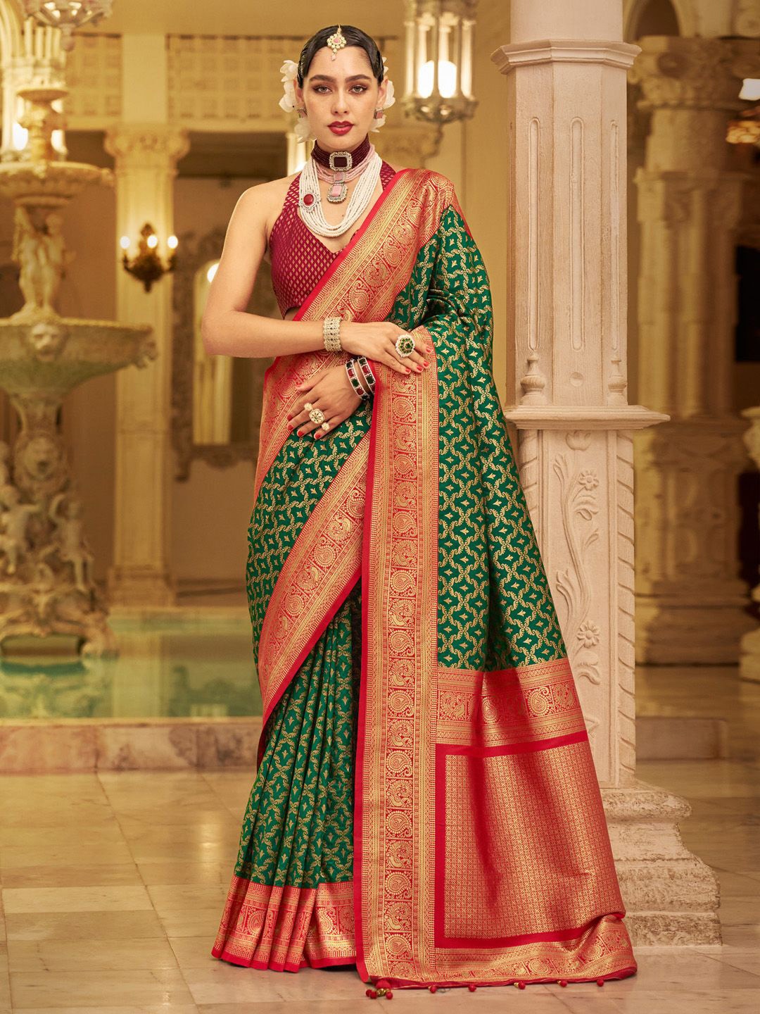 

Anouk Floral Zari Kanjeevaram Saree, Green