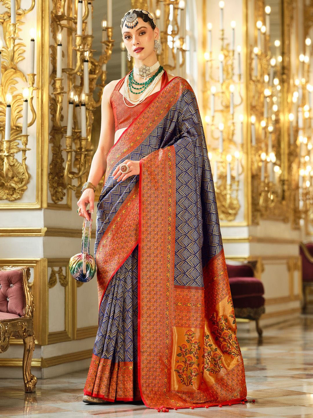 

Anouk Woven Design Zari Kanjeevaram Saree, Navy blue
