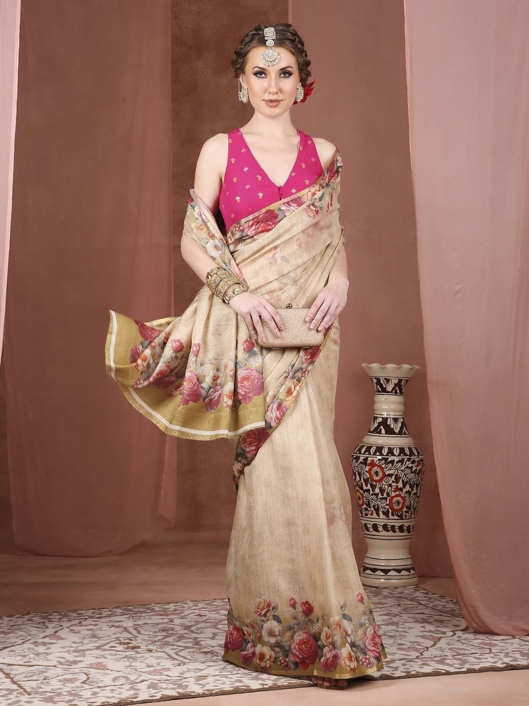 

JUST FASHION Floral Printed Zari Banarasi Saree, Beige