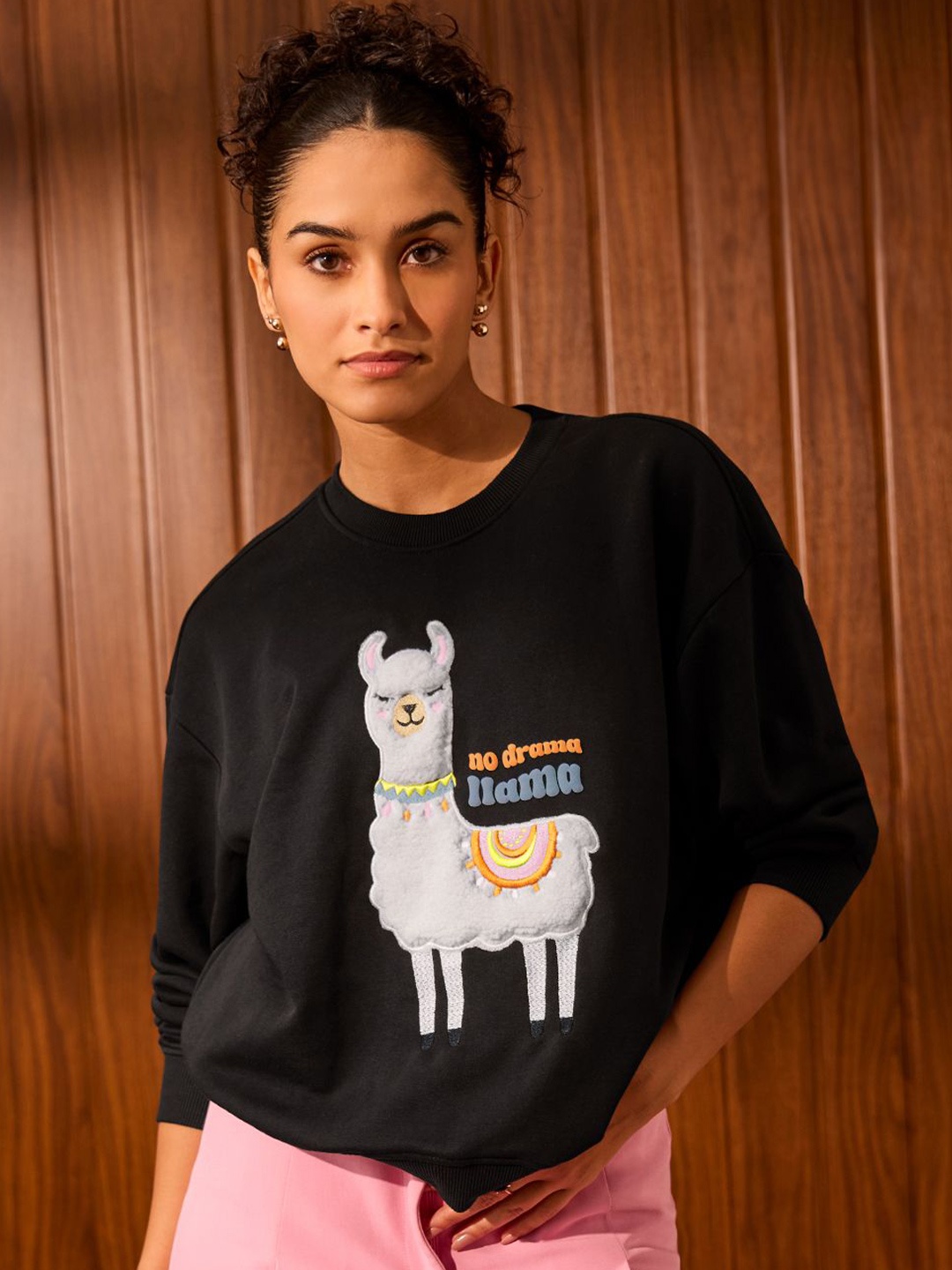 

The Souled Store Drama Llama Women Printed Sweatshirt, Black