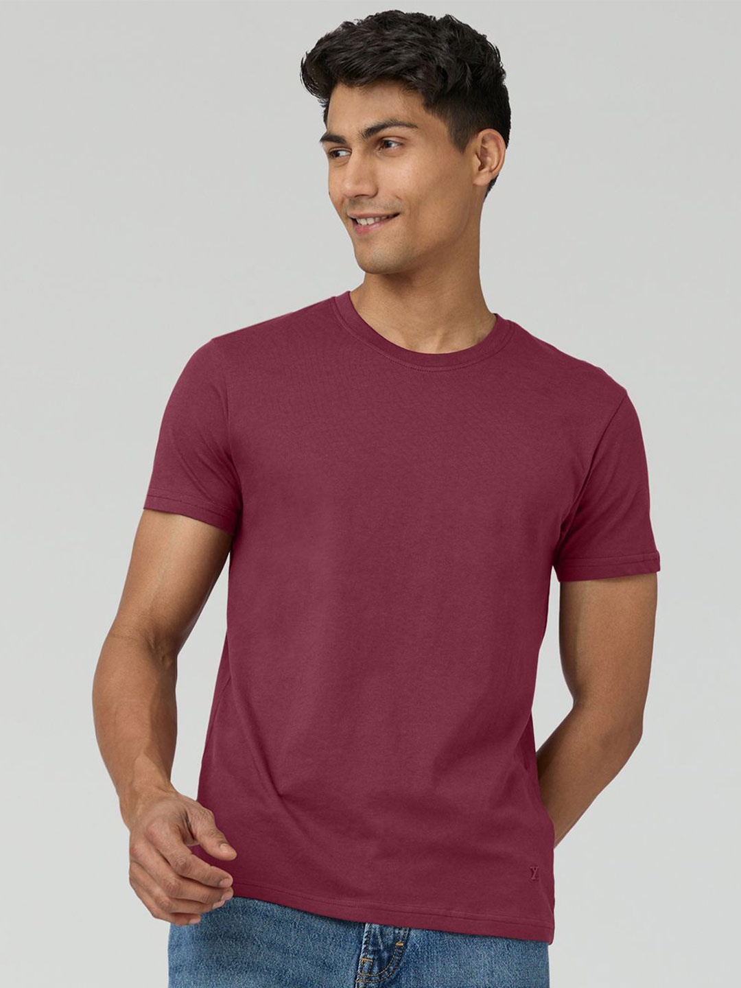 

XYXX Ultra Breezy Super Combed Cotton Solid Round Neck T-Shirt, Burgundy