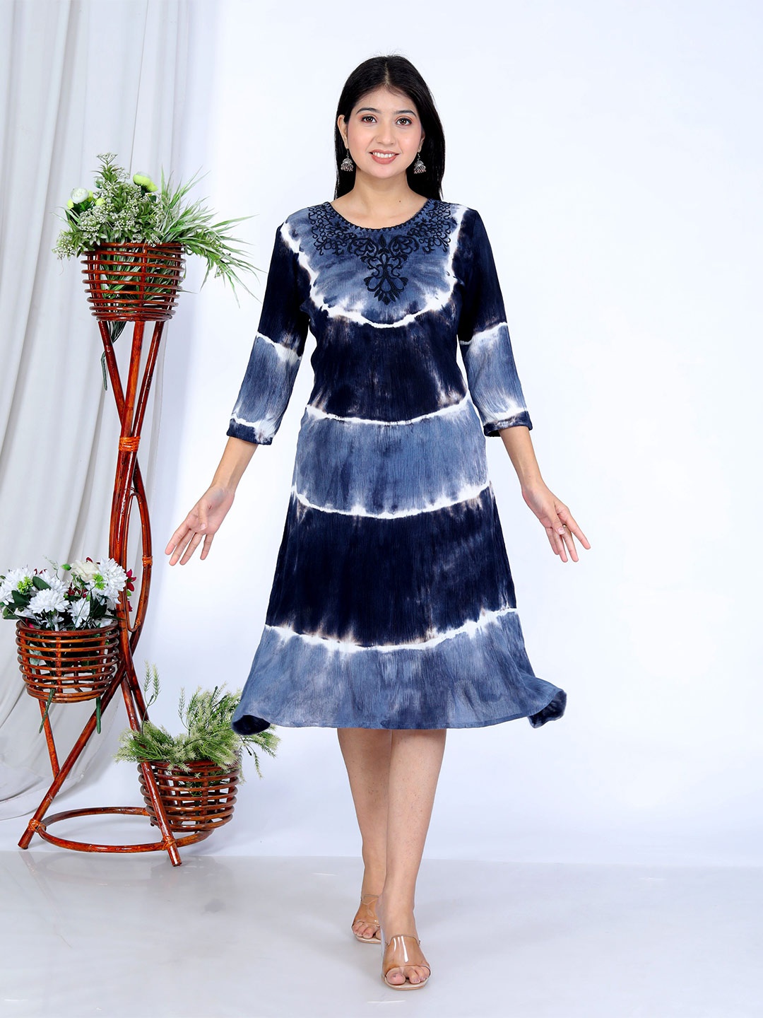 

SAKURA Women Tie and Dye A-Line Midi Dress, Navy blue