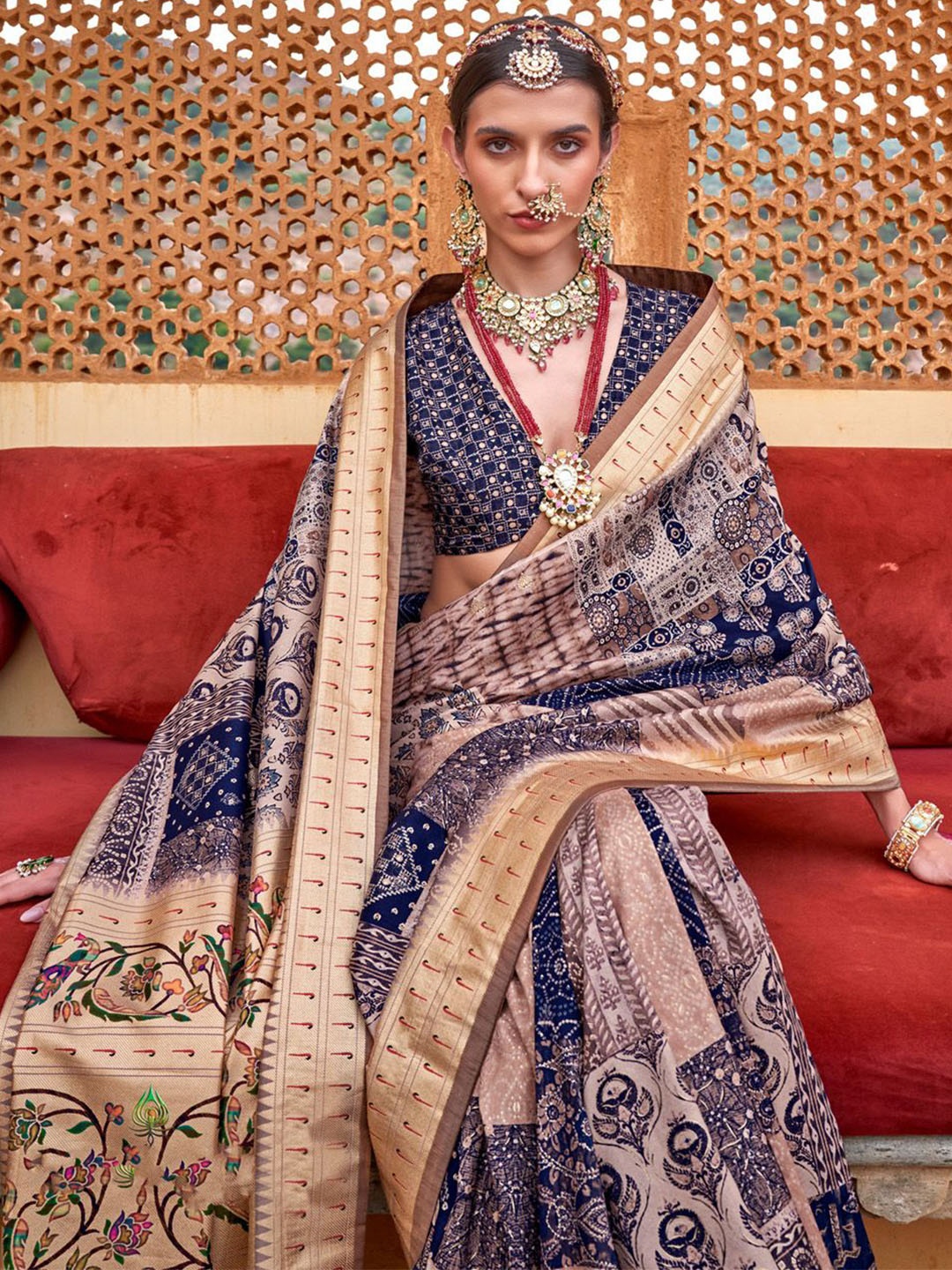 

Anouk Woven Design Floral Zari Sungudi Saree, Navy blue