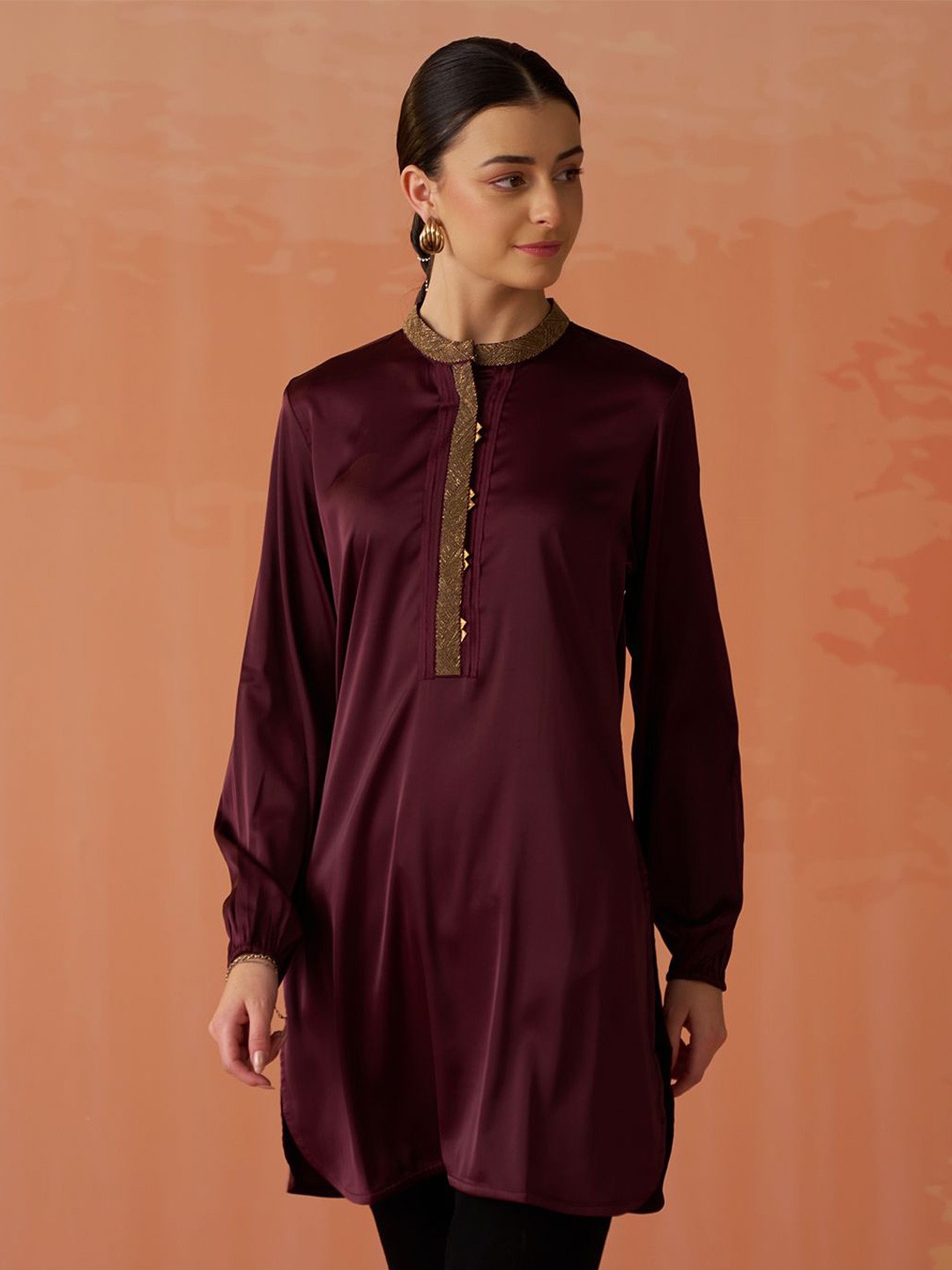 

Lakshita Women Mandarin Collar Tunic Tunic, Maroon