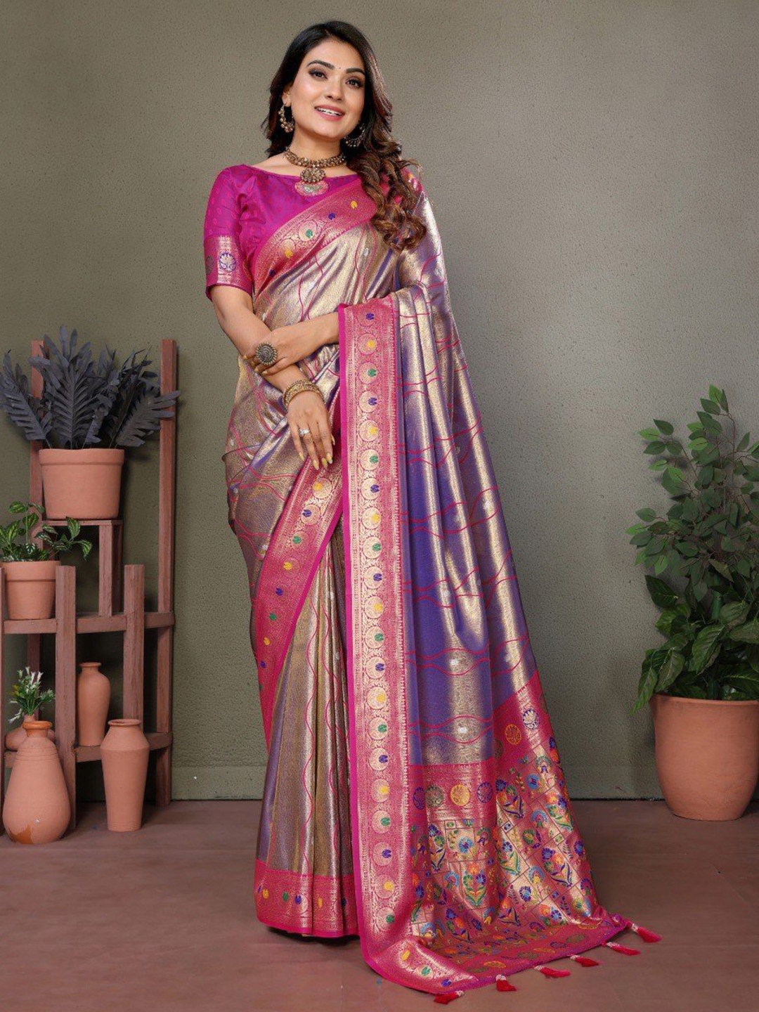 

Anaita Woven Design Zardozi Banarasi Saree, Lavender