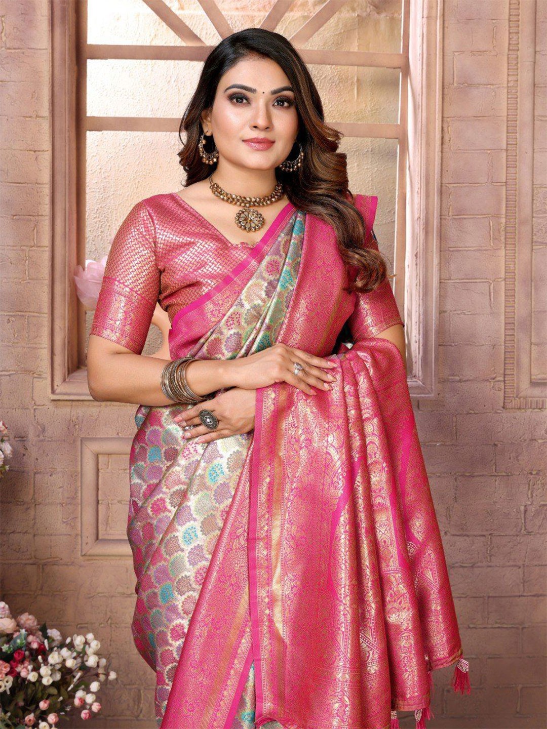 

Anaita Woven Design Zari Banarasi Saree, Off white
