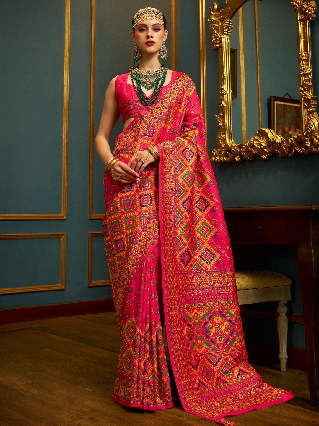 

Anouk Ethnic Motifs Woven Design Banarasi Saree, Pink