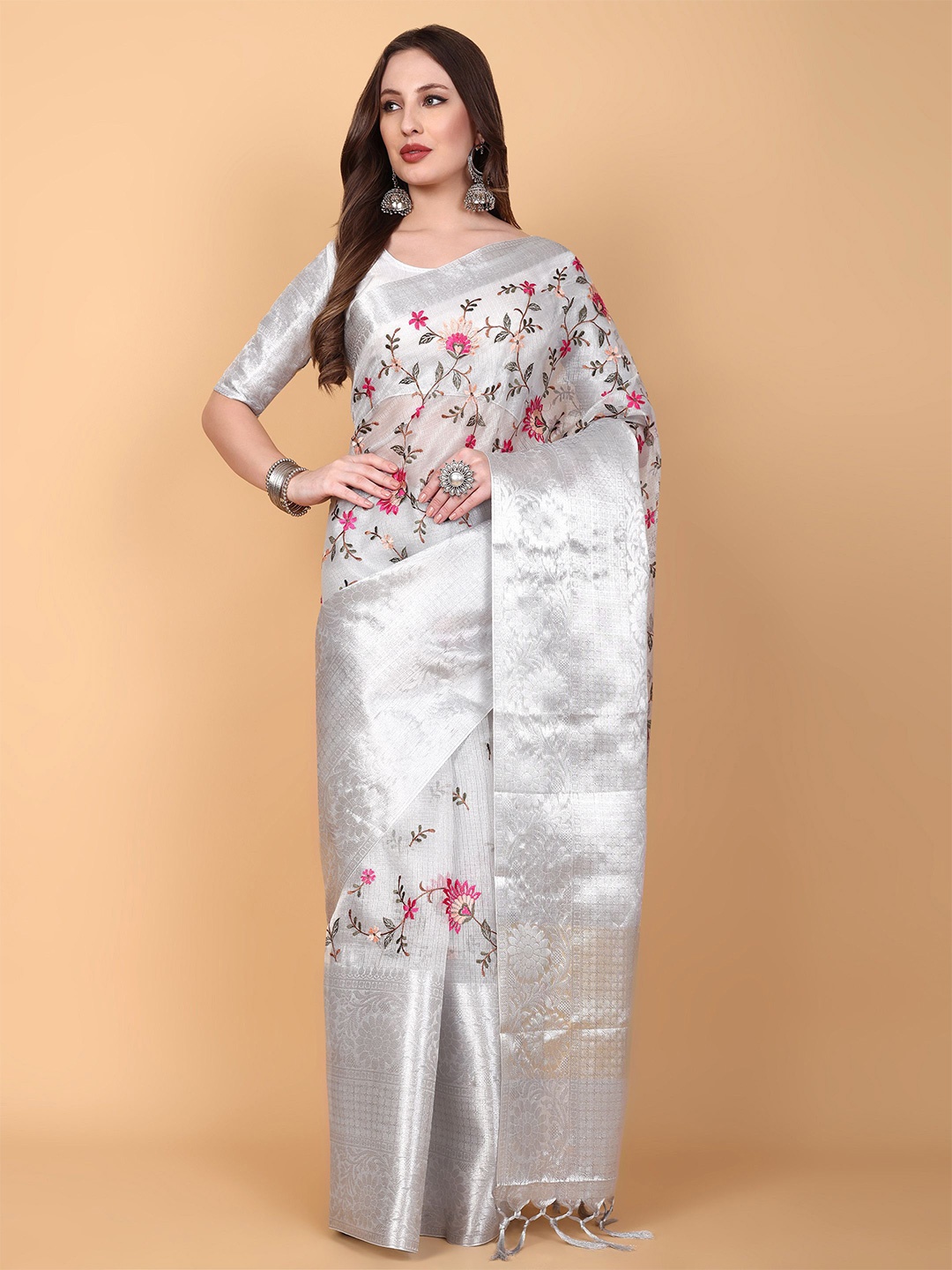 

Vastrang Floral Zari Tissue Saree, Silver