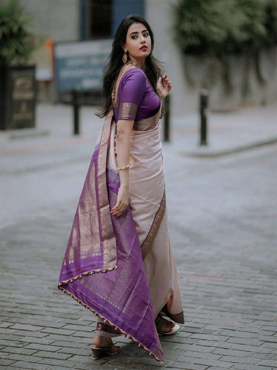 

A TO Z CART Ethnic Motifs Zari Banarasi Saree, Purple