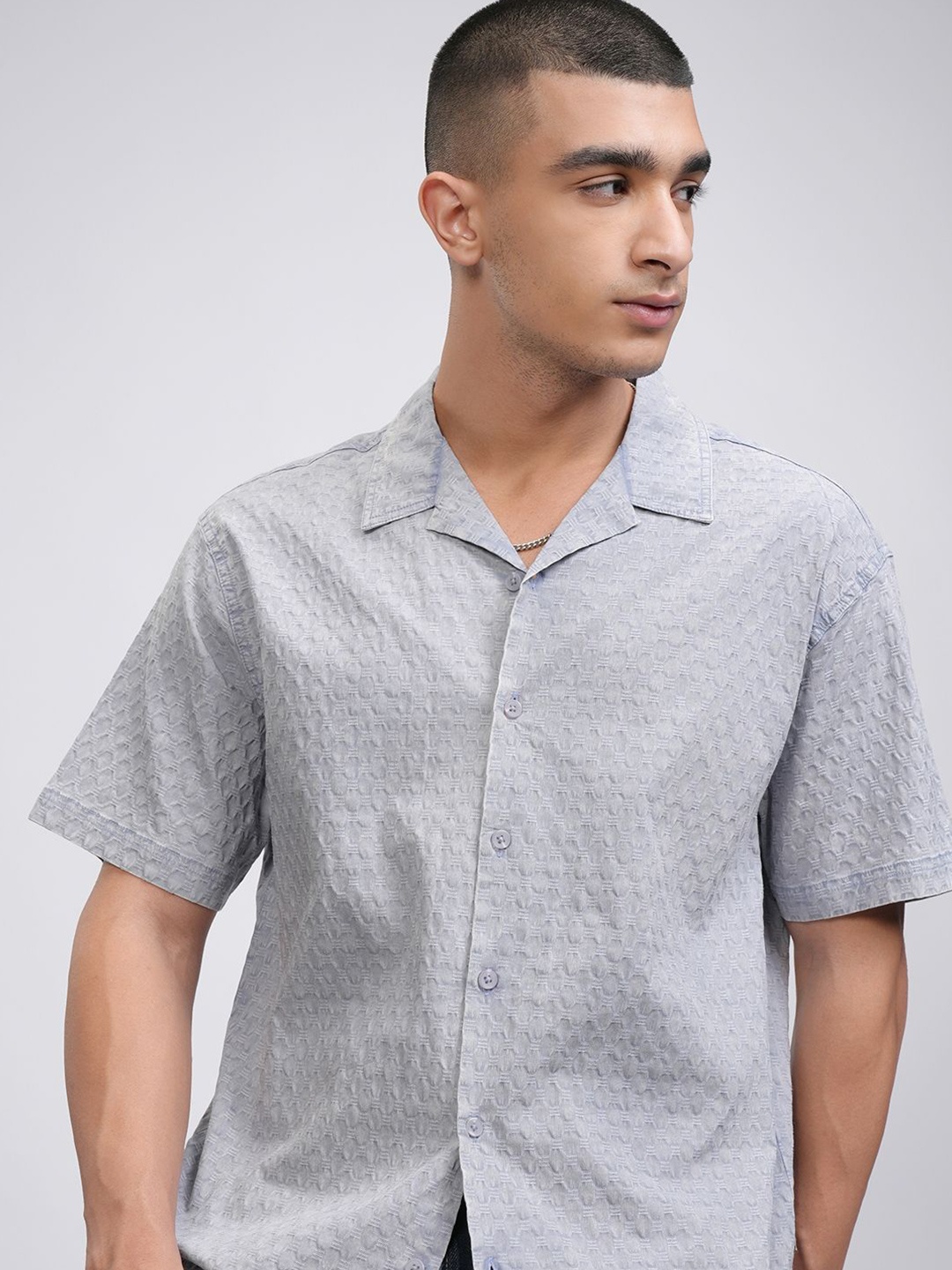 

HIGHLANDER Men Sulphur Washed Cuban Collar Relaxed Shirt, Blue