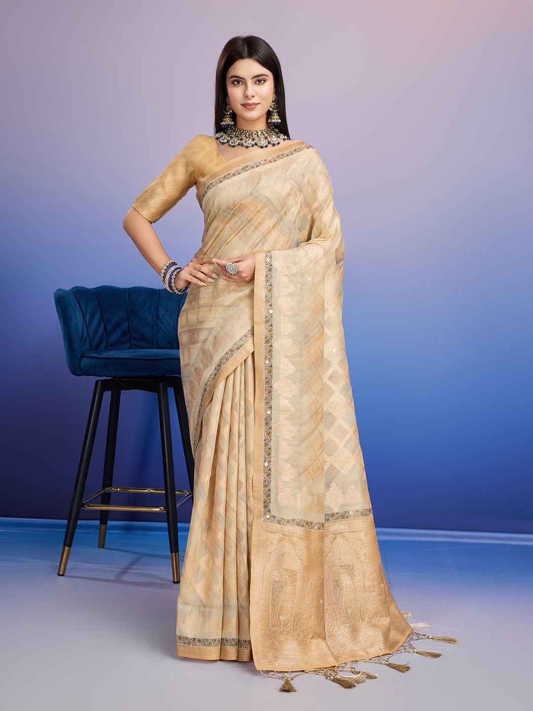 

Mitera Woven Design Aari Work Pure Cotton Banarasi Saree, Yellow