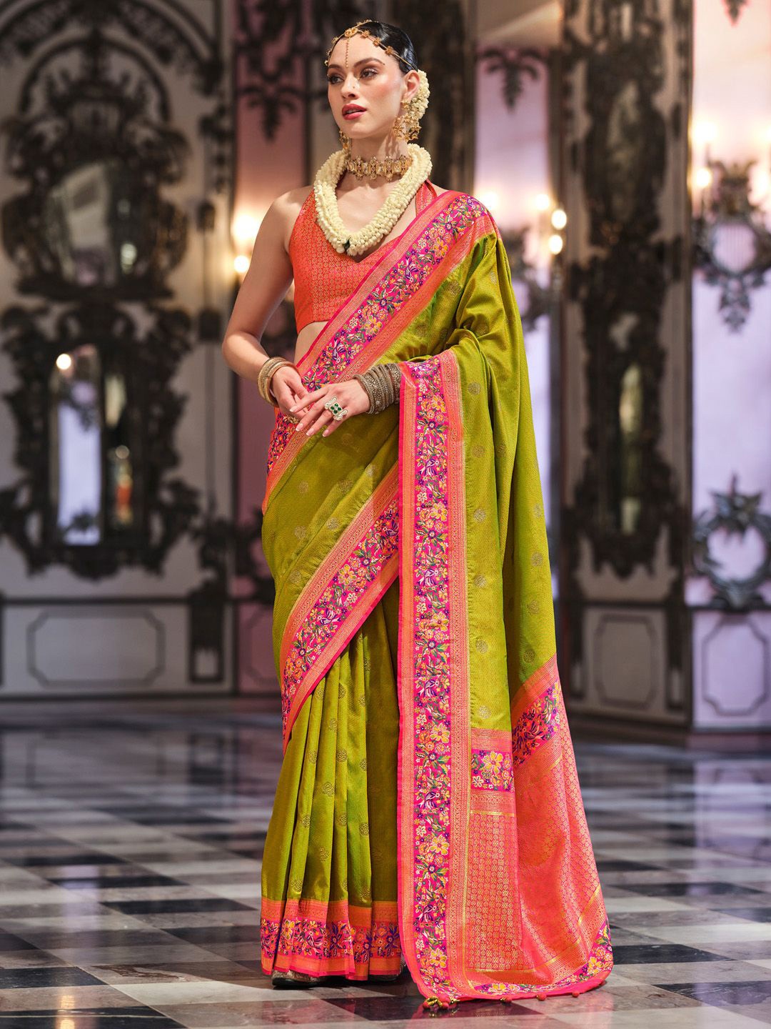 

Anouk Floral Zari Designer Banarasi Saree, Green