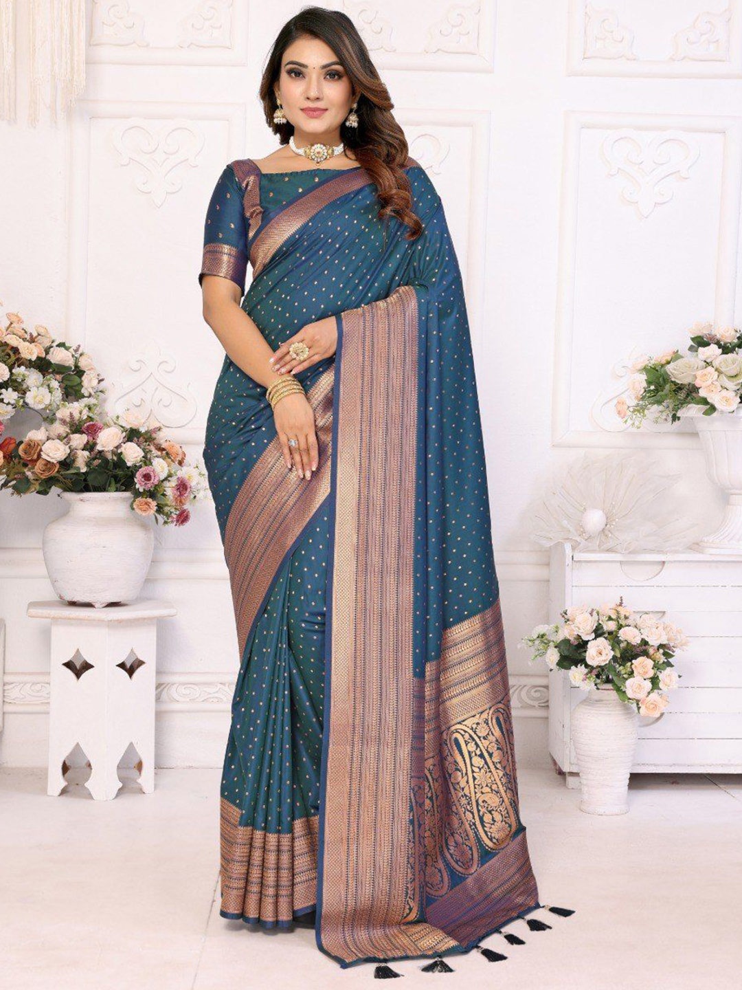 

Anaita Woven Design Zari Banarasi Saree, Blue
