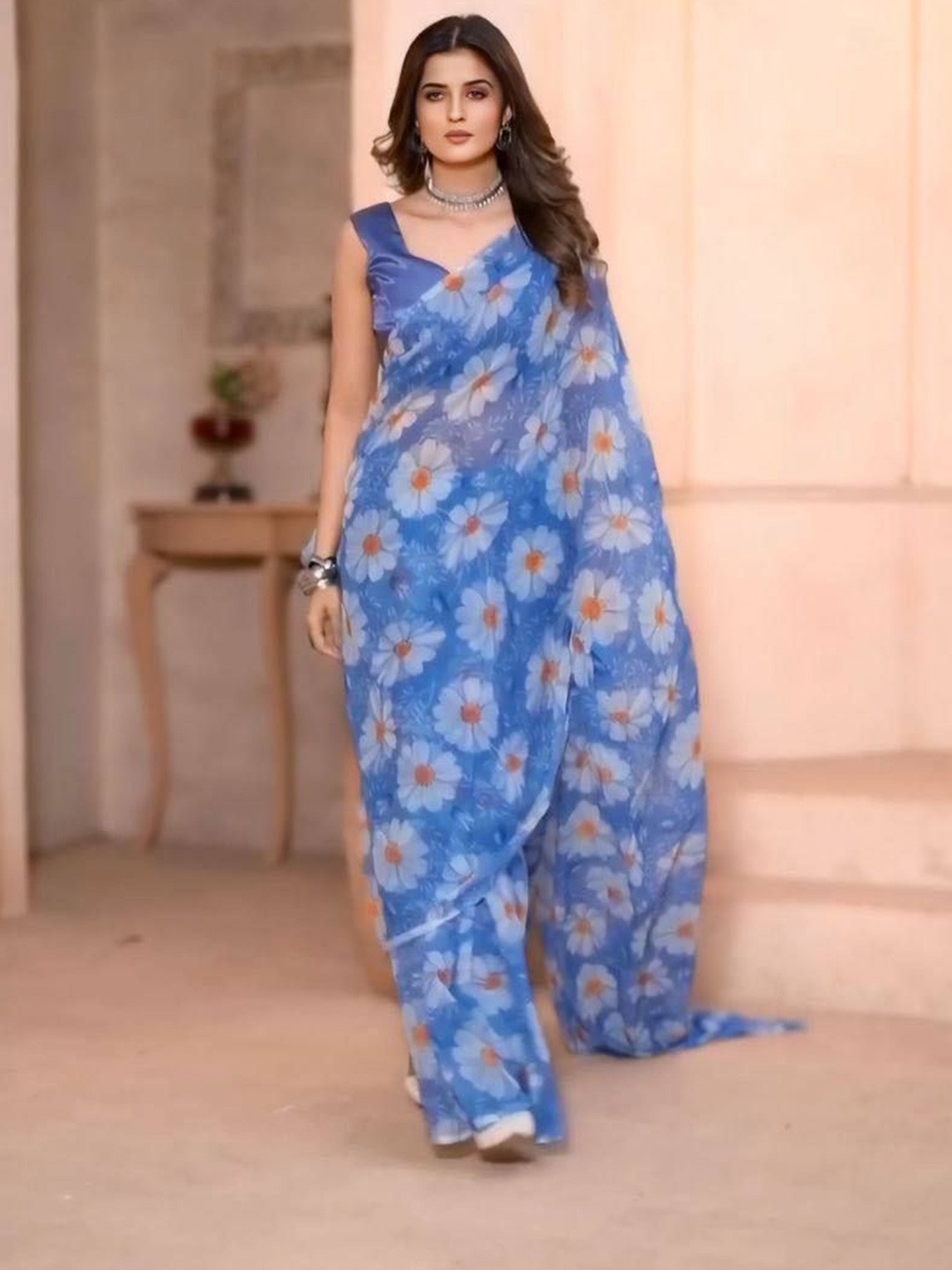 

ZIBLON Woven Design Saree, Blue