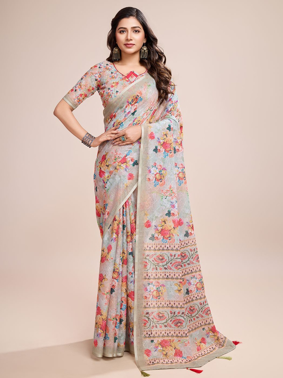 

Melok Floral Linen Blend Saree, Off white