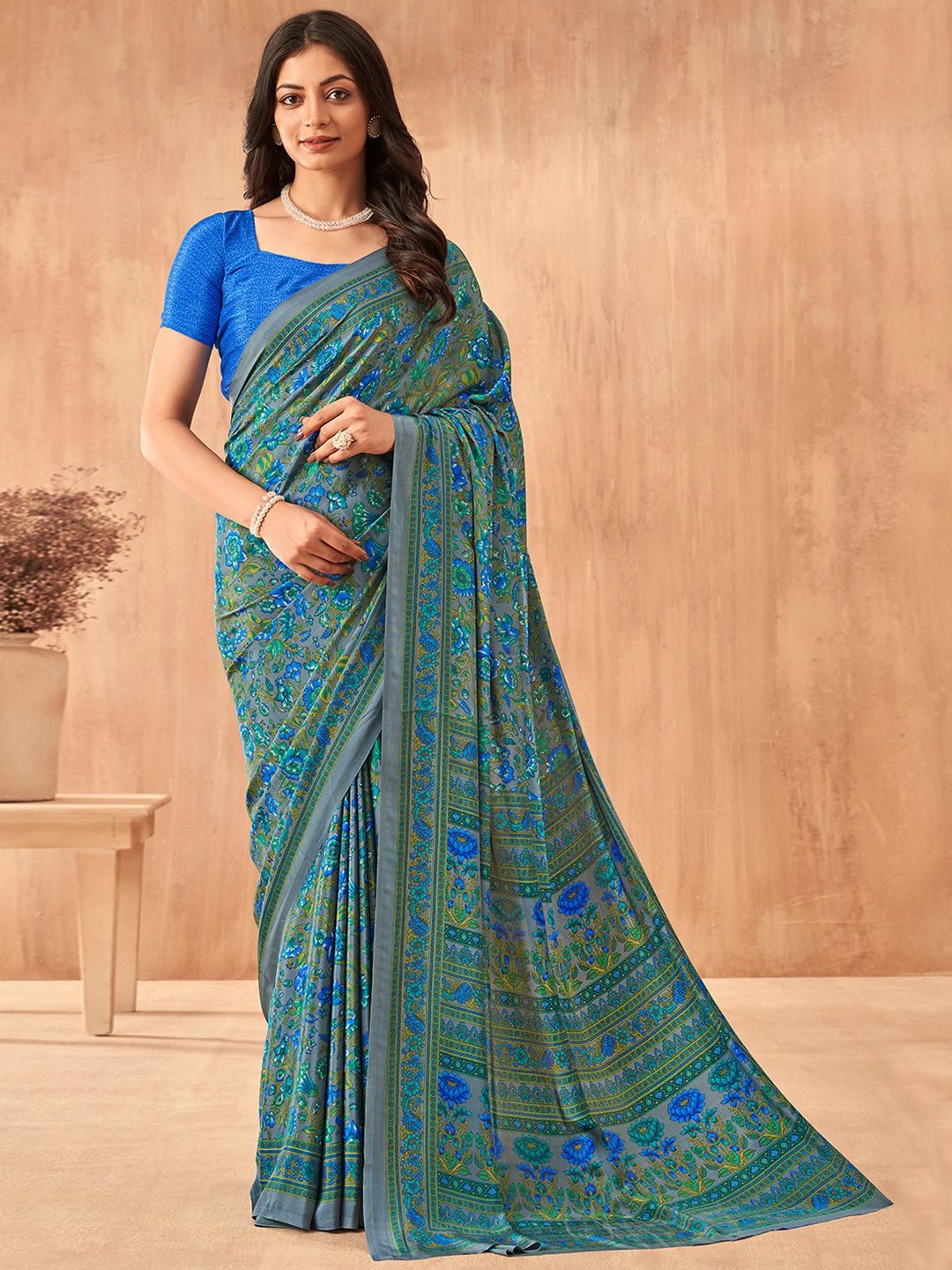 

Mitera Floral Printed Saree With Blouse Piece, Blue