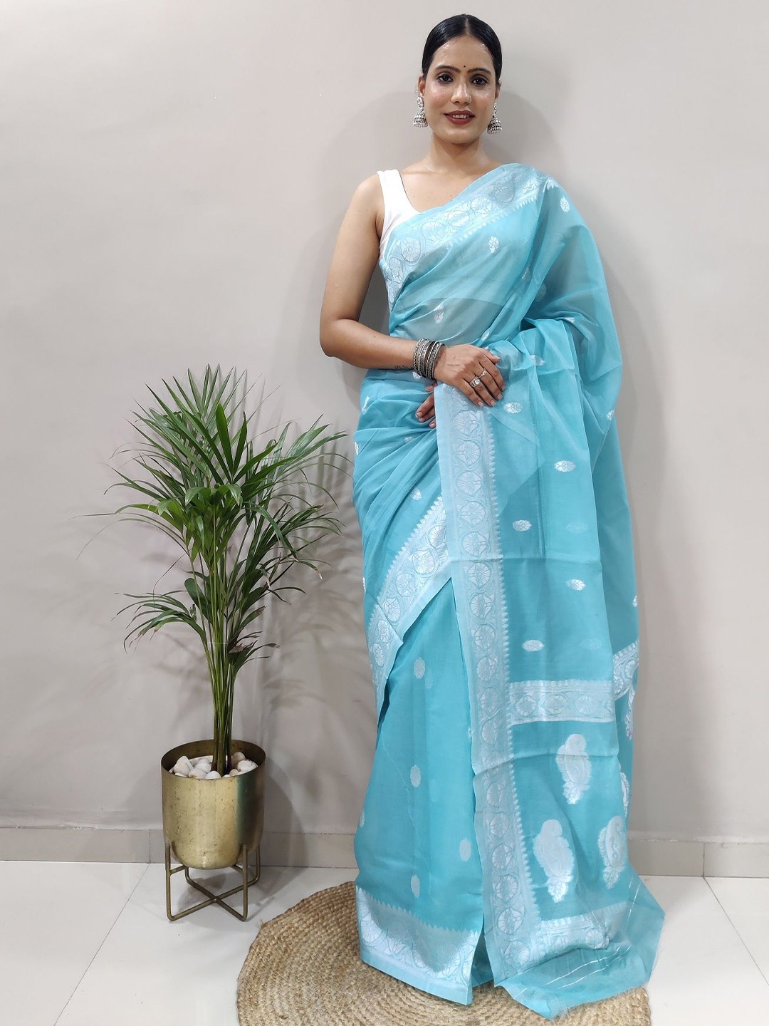 

A TO Z CART Woven Design Zari Saree, Turquoise blue