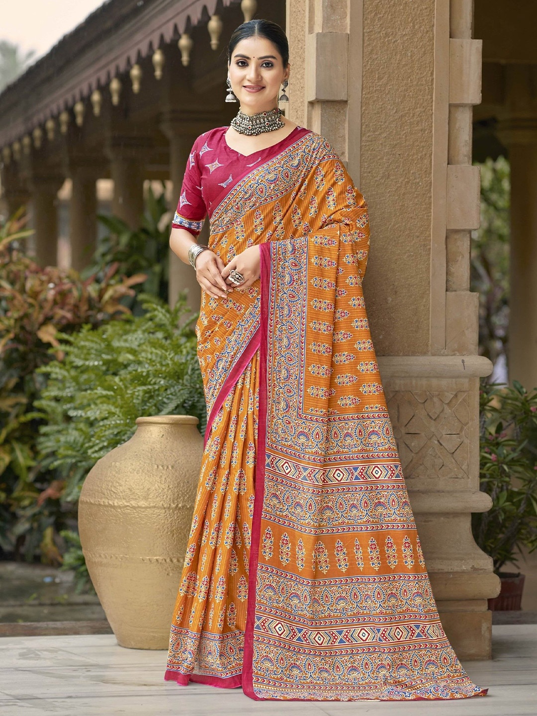 

RV CREATION Ajrakh Printed Pure Cotton Bagru Saree, Orange