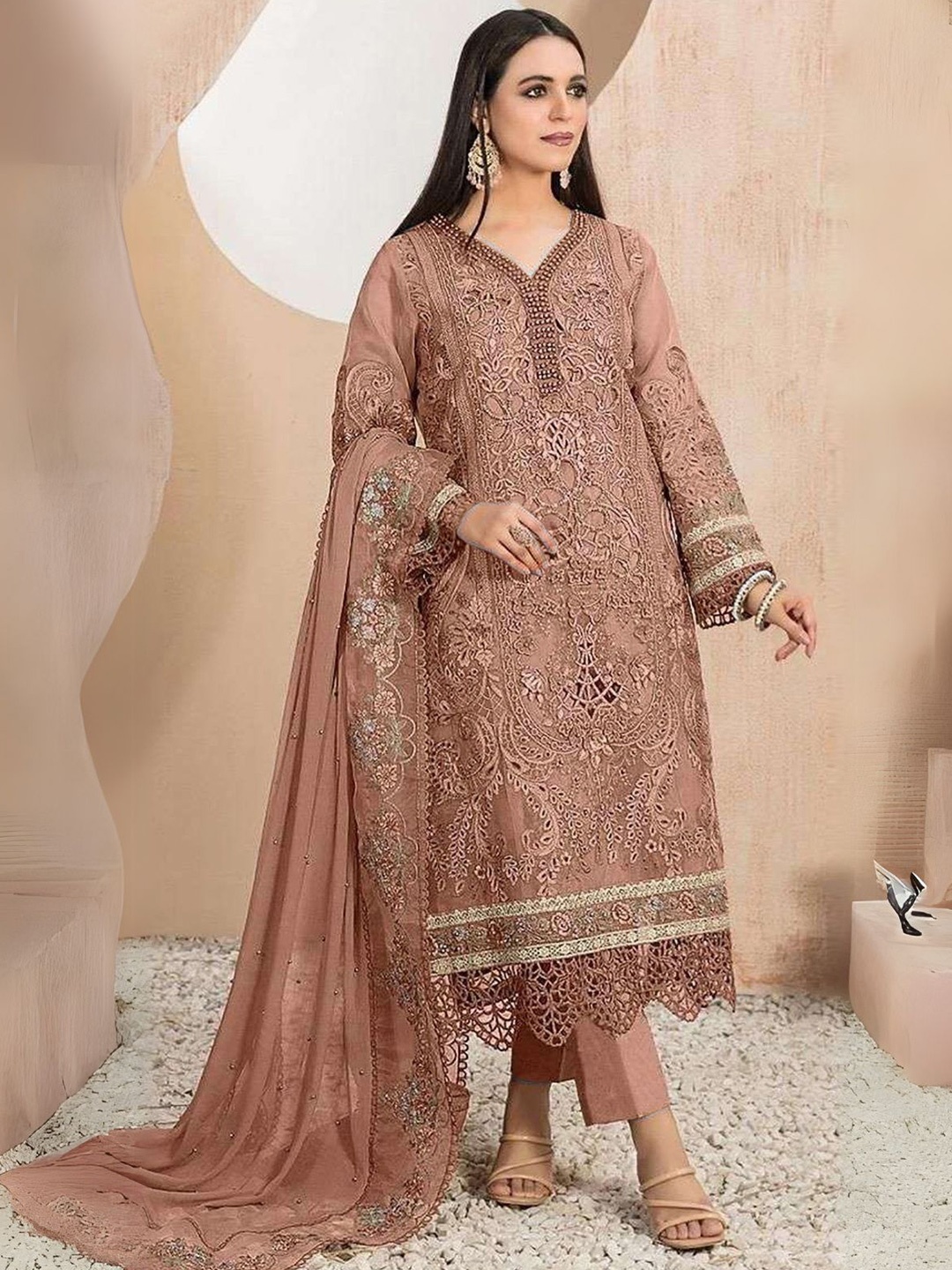 

ODETTE Women Floral Embroidered Thread Work Kurta with Trousers & Dupatta, Peach