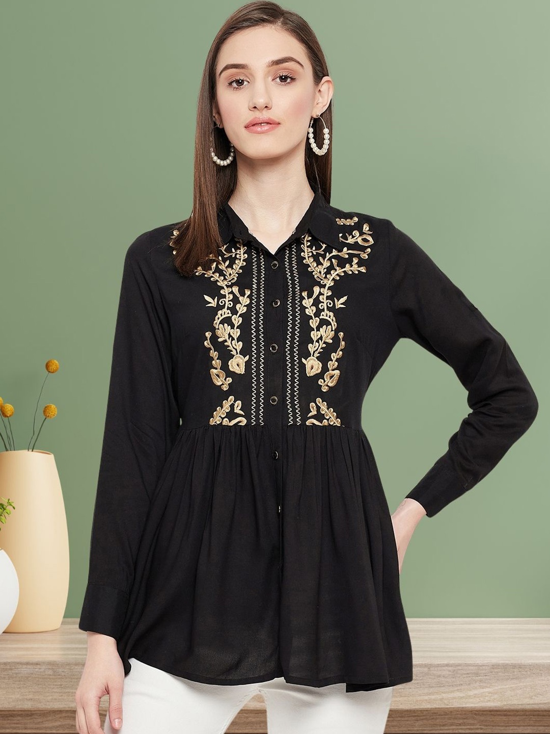 

DressBerry Women Floral Embroidered Casual Tunic, Black