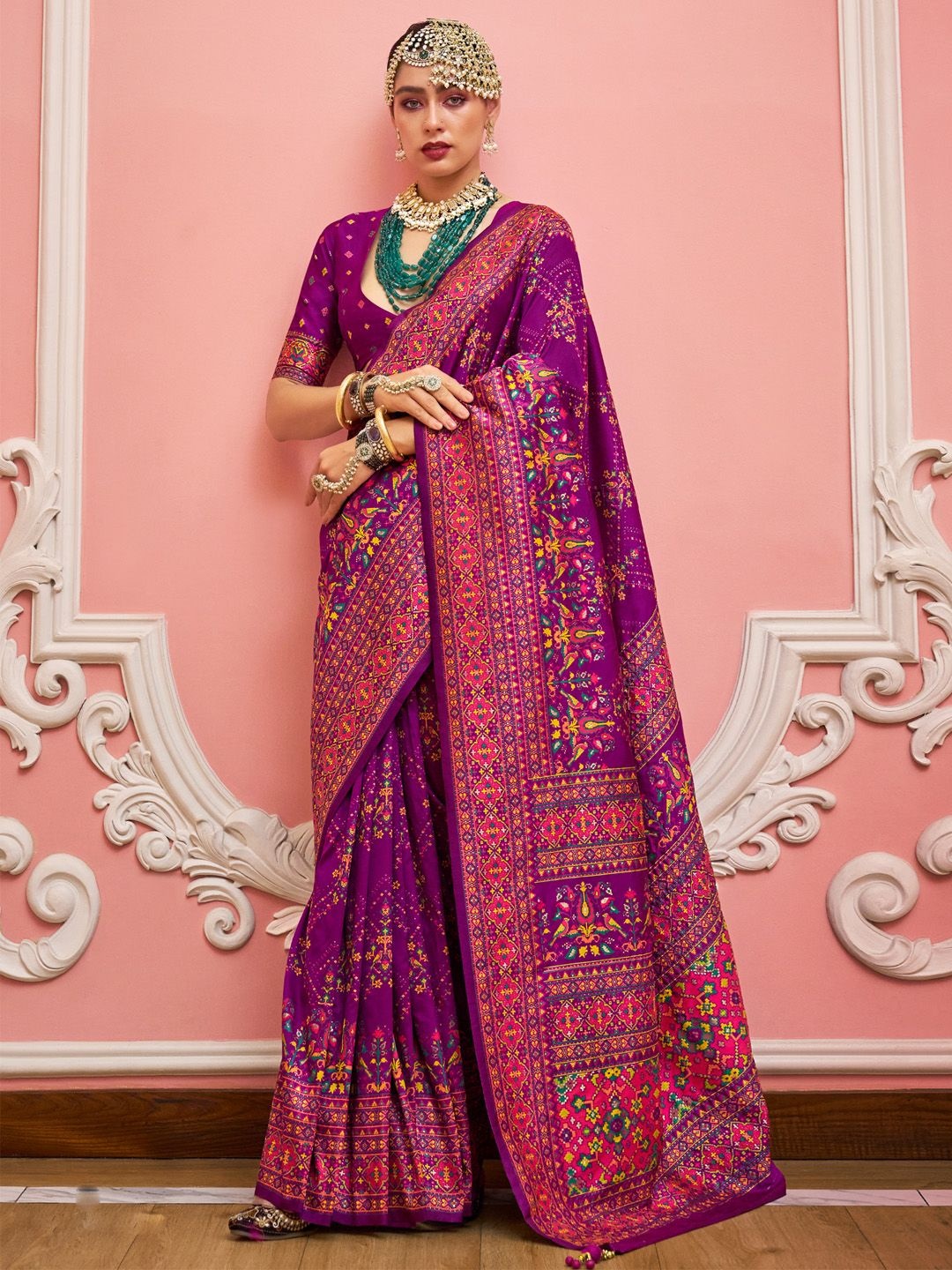 

Anouk Floral Banarasi Saree, Magenta