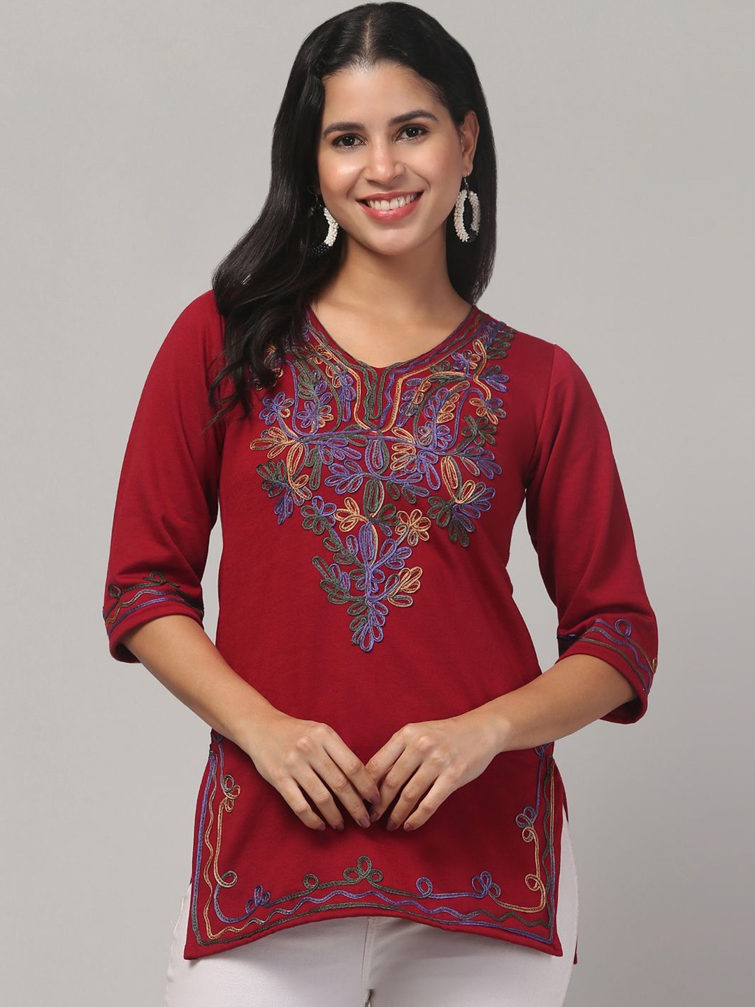 

STYLE PREZONE Women Embroidered V-Neck Kurti, Maroon