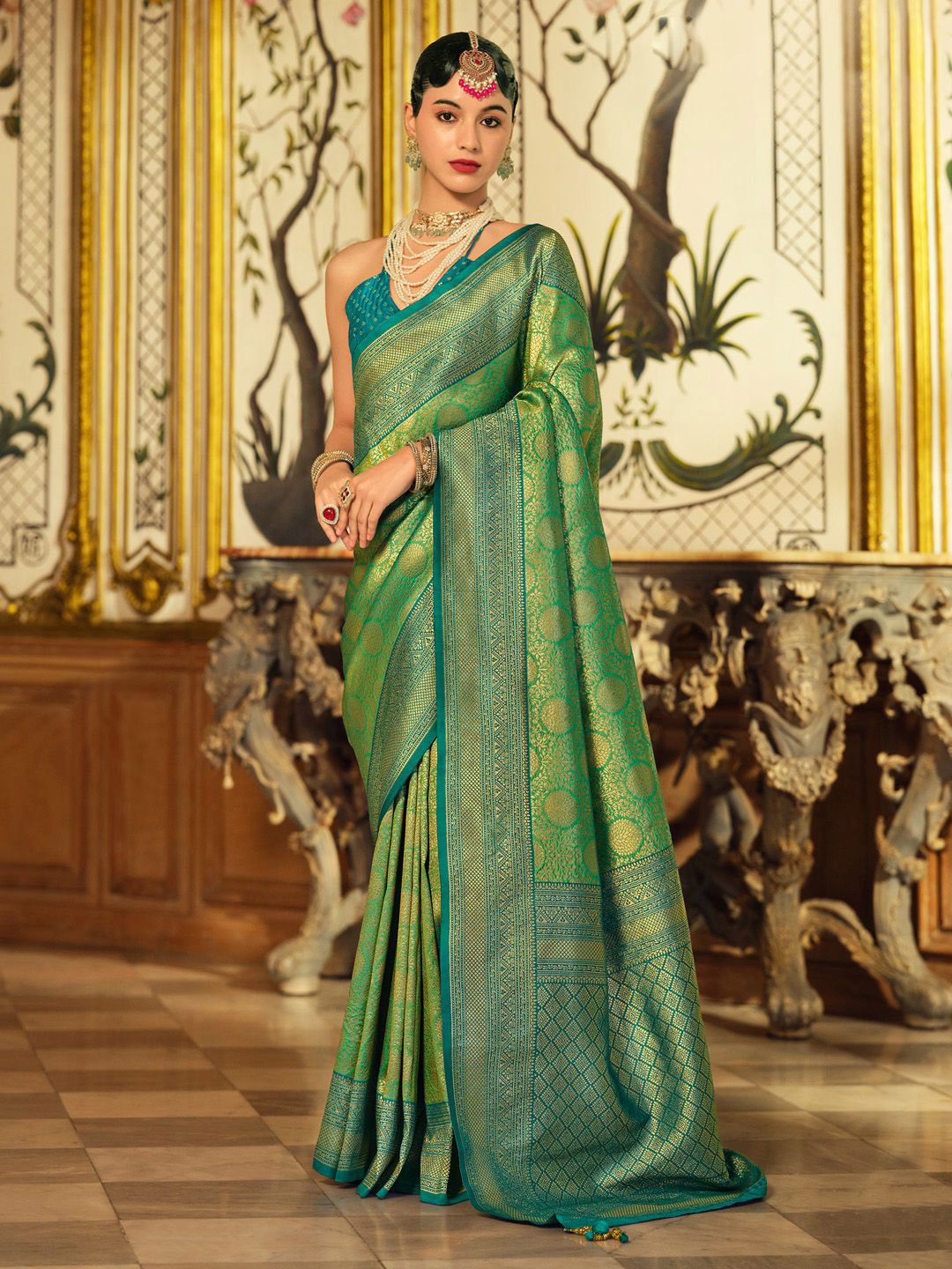 

Anouk Floral Zari Designer Kanjeevaram Saree, Green