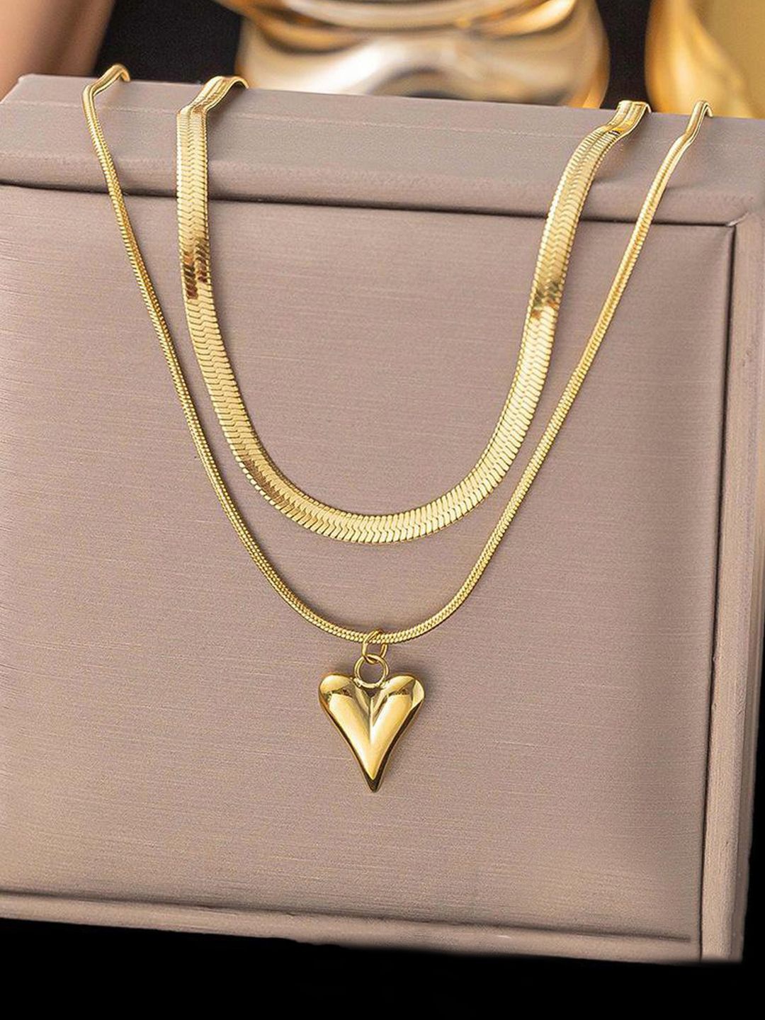 

Jewels Galaxy Gold-Plated Necklace