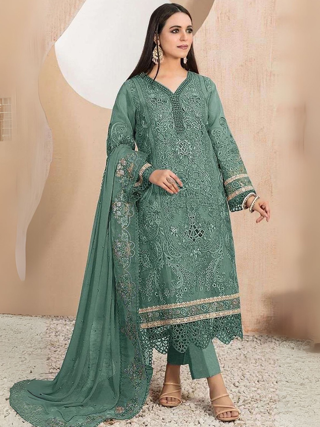 

ODETTE Women Floral Embroidered Beads and Stones Kurta with Trousers & Dupatta, Green