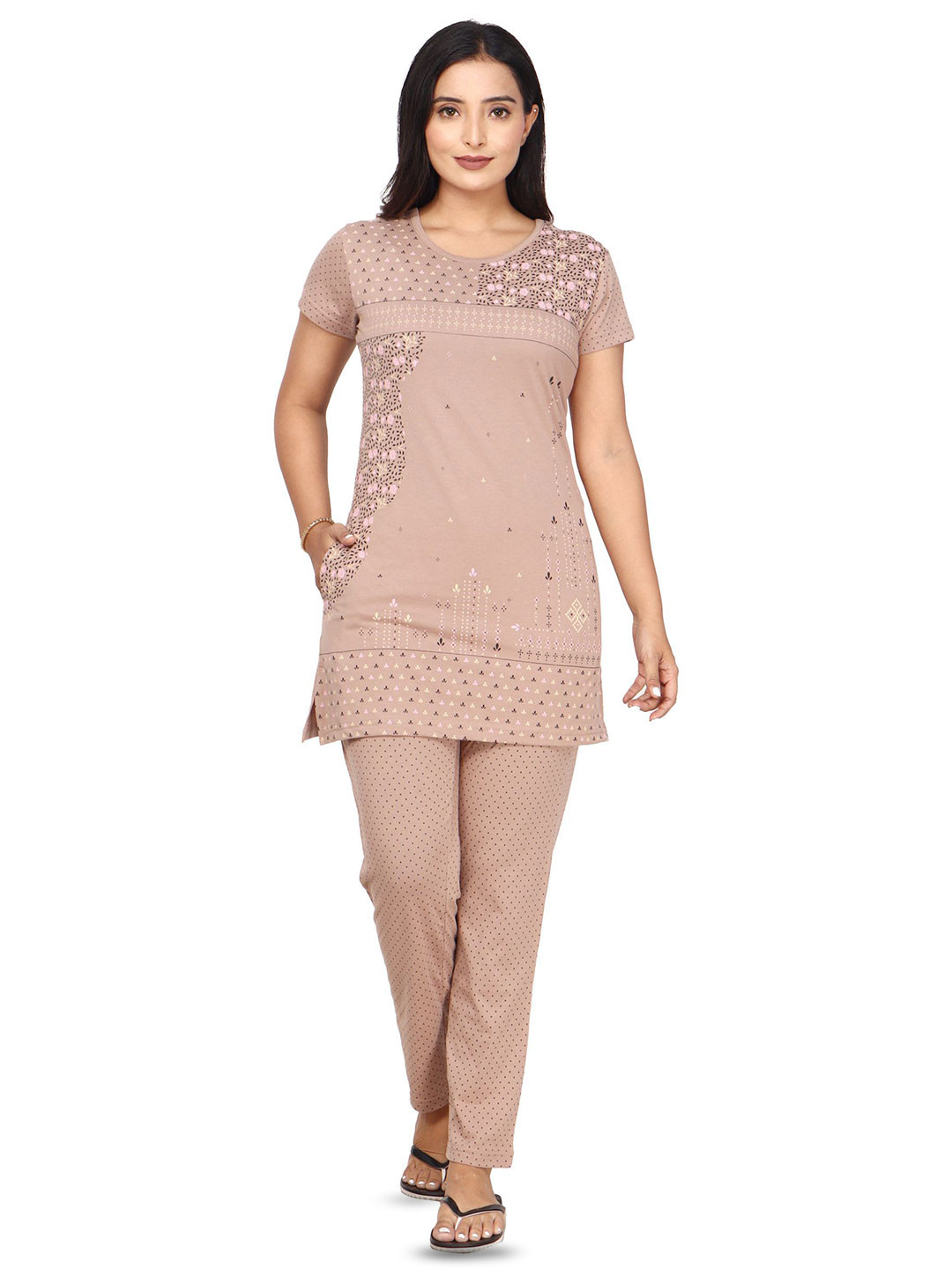 

CLINT Floral Printed Round Neck T-Shirt With Pyjama, Brown
