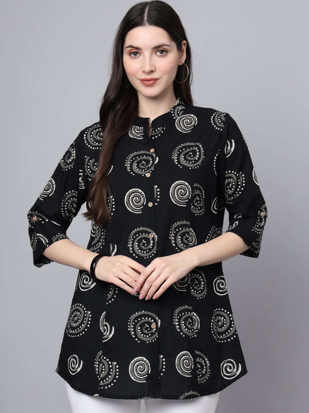 

BAESD Women Floral Print Mandarin Collar Roll-Up Sleeves Cotton Shirt Style Top, Black