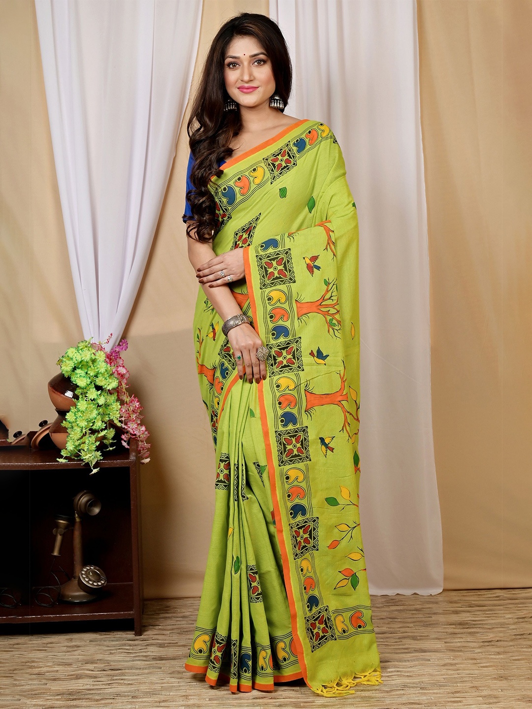 

DipDiya Ethnic Motifs Printed Pure Cotton Taant Saree, Green