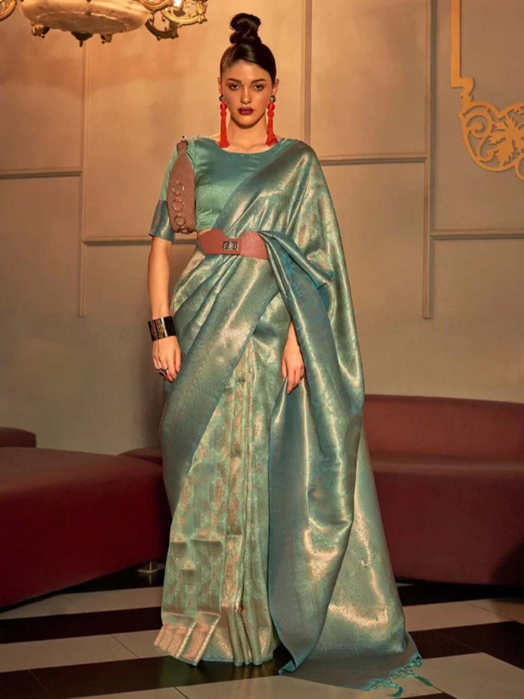 

DIVASTRI Woven Design Zari Designer Kanjeevaram Saree, Sea green