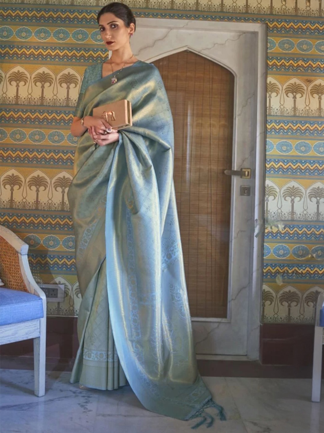 

DIVASTRI Ethnic Motifs Zari Kanjeevaram Saree, Turquoise blue