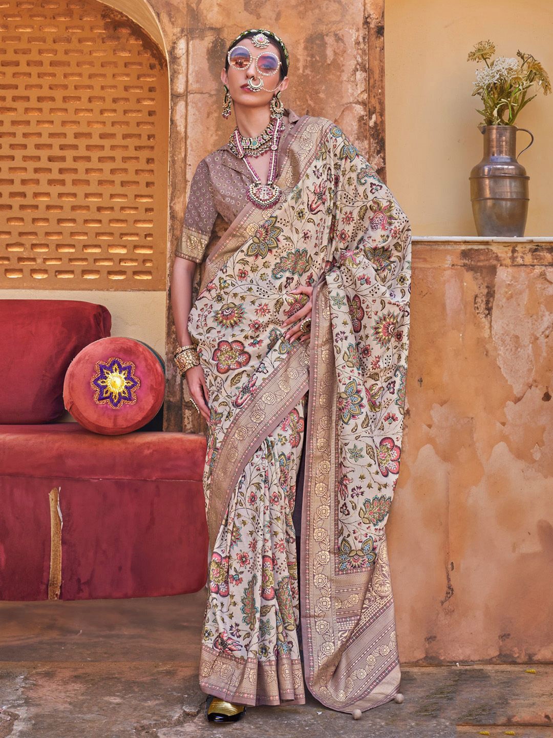 

Anouk Ethnic Motifs Printed Sungudi Saree, Beige