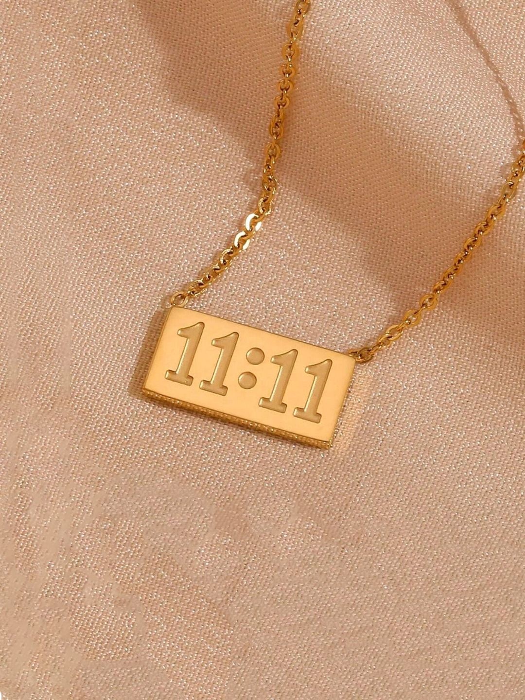 

Jewels Galaxy Gold-Plated Necklace