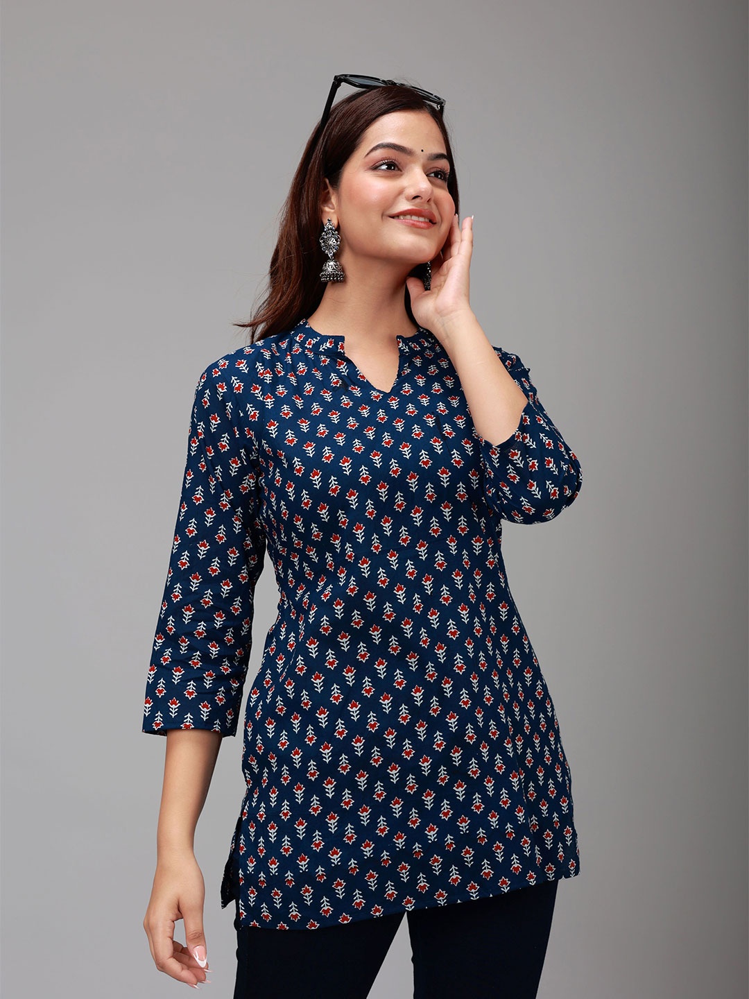 

MF ERA Women Floral Printed Pure Cotton Kurti, Blue