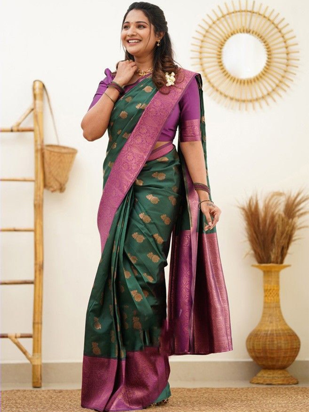 

Anouk Ethnic Motifs Zari Banarasi Saree, Green