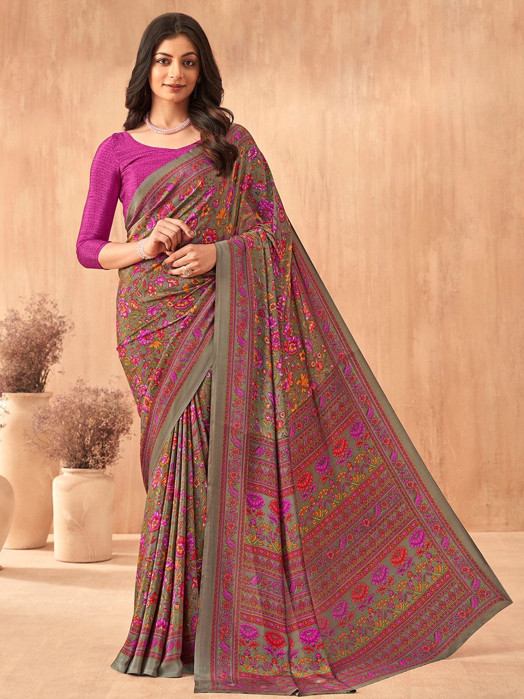 

Mitera Floral Printed Saree With Blouse Piece, Pink