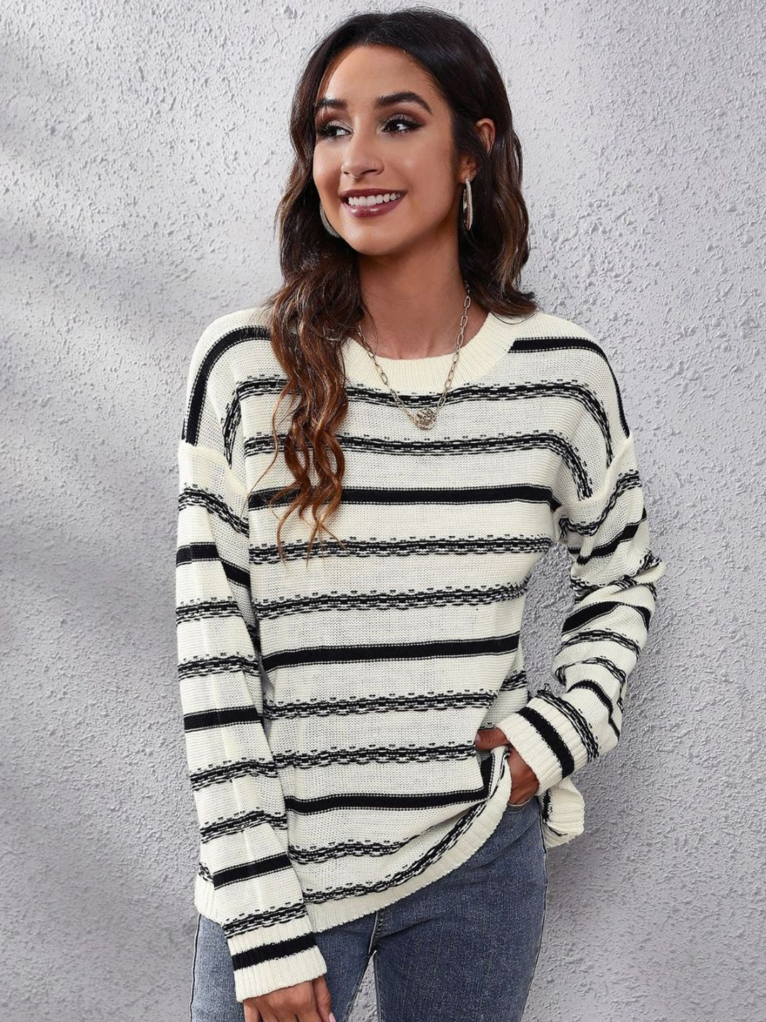 

Oh Rare Women Striped Pullover, White